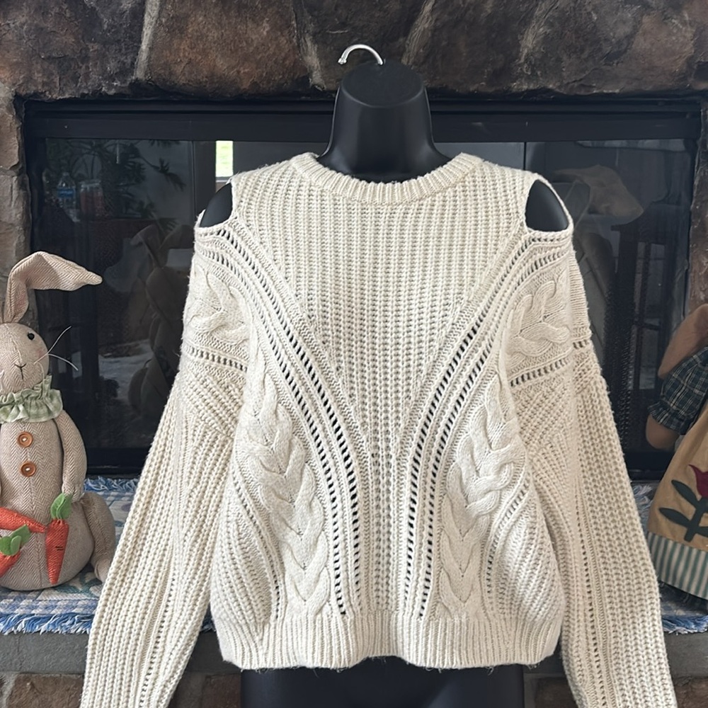 Women’s Express Cream Sweater size Medium